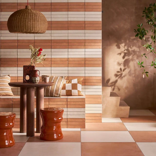 Prachtig in patroon. De serie Earth van vtwonen tegels by⁣ Douglas & Jones is verkrijgbaar in groot en klein formaat, in uni en dessins. Geïnspireerd op traditionele terracotta en voorzien van een mooie matte uitstraling. Ook de zachte, korrelige oneffenheden zorgen voor fraaie effecten. Deze tegels zijn tijdloos door de ingetogen kleurenmix, speels en verrassend in combinatie met de subtiele decors.⁣
.⁣
Ontdek de volledige serie Earth (link in bio!)⁣
.⁣
❤ Hier getoond: Earth Pomice & Cotto in 75x75 en 5x30 cm ⁣
.⁣
vtwonen fotografie: Jeroen van der Spek - Styling: Cleo Scheulderman⁣
.⁣
#douglasjonesnl #vtwonen #Earth #tegels⁣
.⁣
#interieur #interior #interiør #interieurinspiratie #interieurstyling #interieurdesign #wooninspiratie #wonen #woonkamer #woonkamerinspiratie #woonkamerstyling #living #livingroom #livingroomdecor #badkamer #badkamerstyling #bathroom #bathroomdecor #bathroomdesign #tile #bathroomremodel #homedecor #interiorstyling #interiorinspo #instahome #interior123